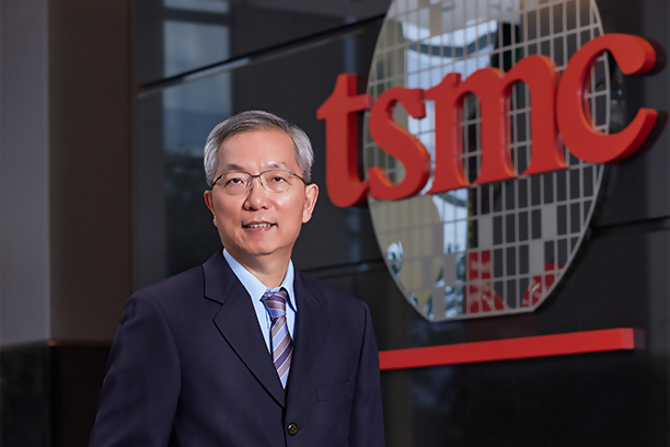 Dr. Michael Wu